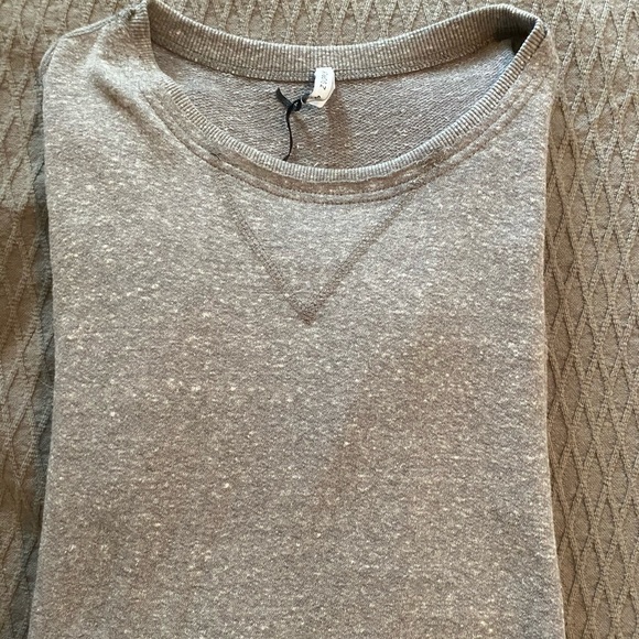 Z Supply Sweaters - NWOT Gray Boutique high low sweater with side slit